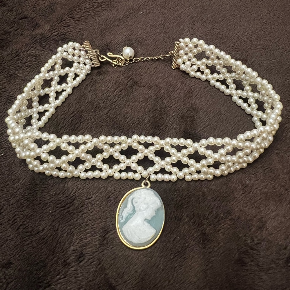 Victorian Style vintage cameo dangle on a faux pearl  choker